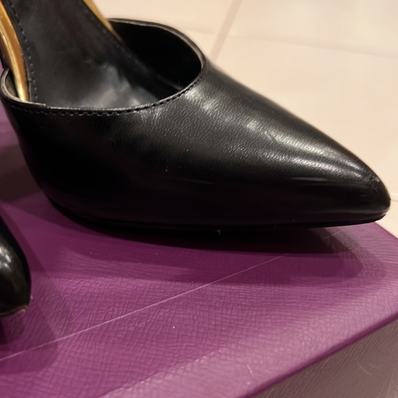 Black & Gold ankle strap heels - Picture 6 of 7